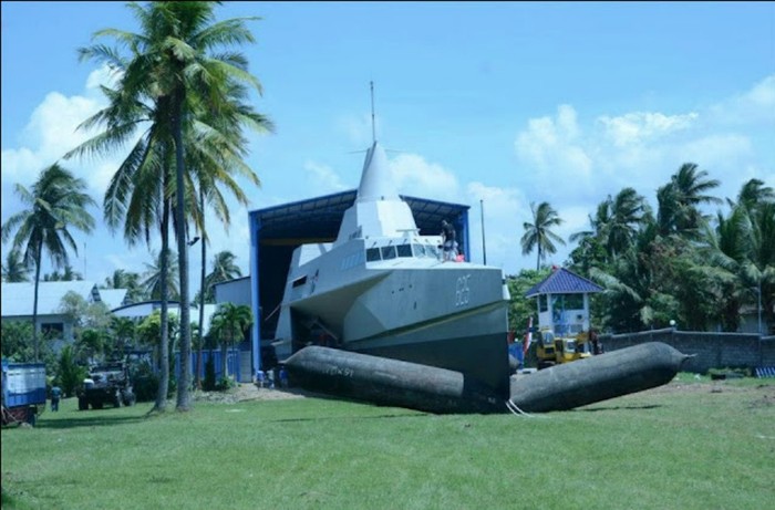 Tàu tên lửa tàng hình KRI Klewang 625 của Hải quân Indonesia